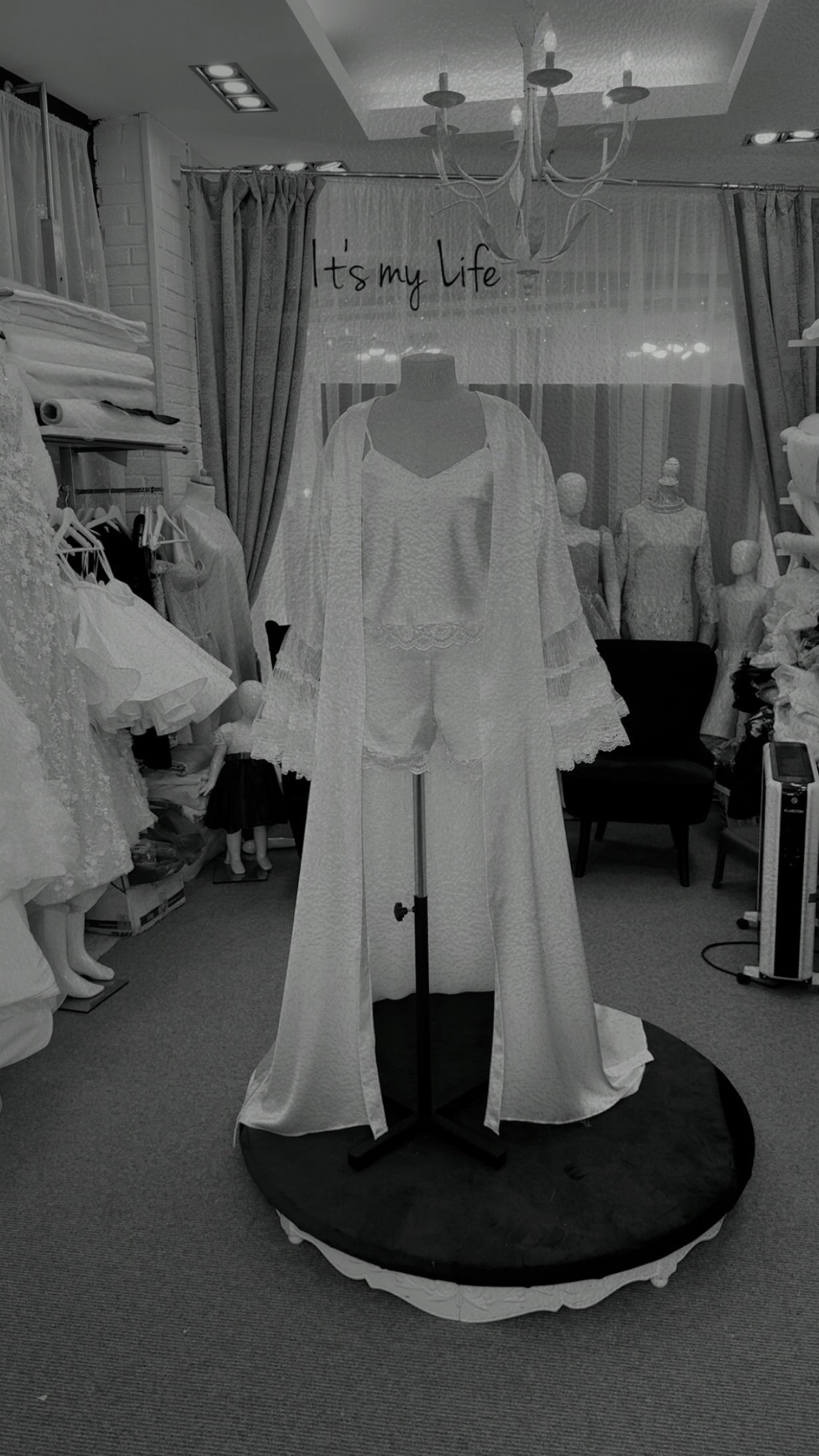 Bridal Robe & Pijama