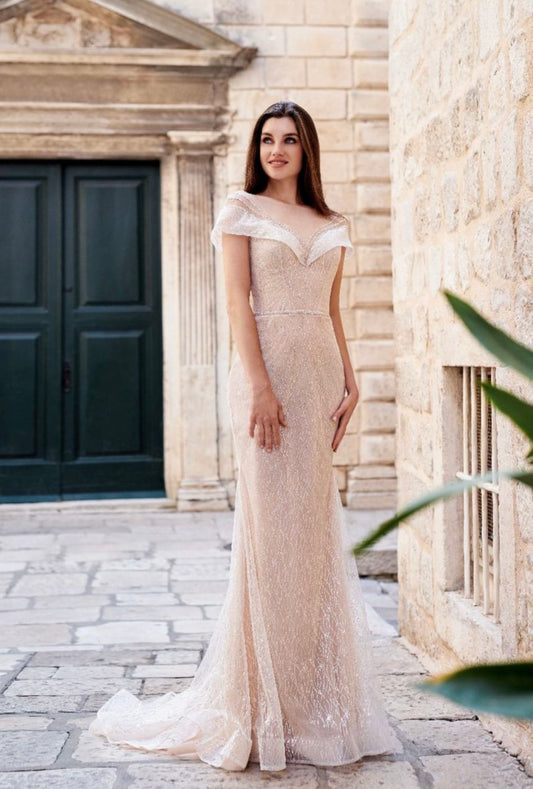 Lanesta capuchino wedding dress