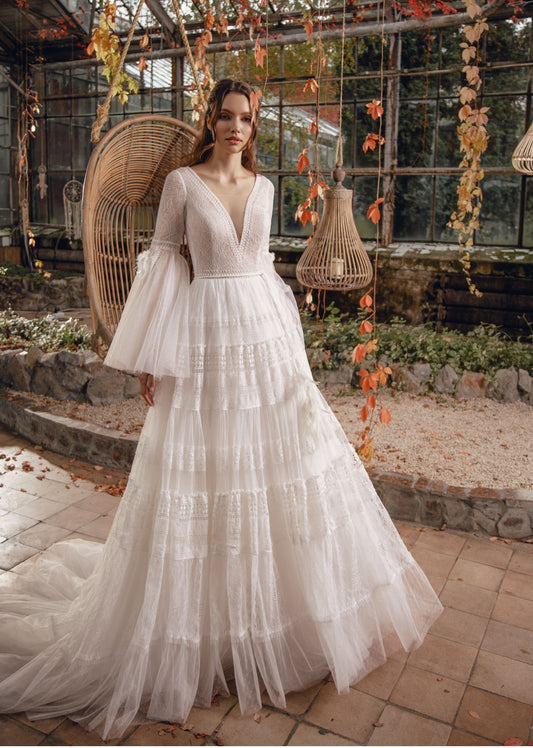 Ariamo wedding dress